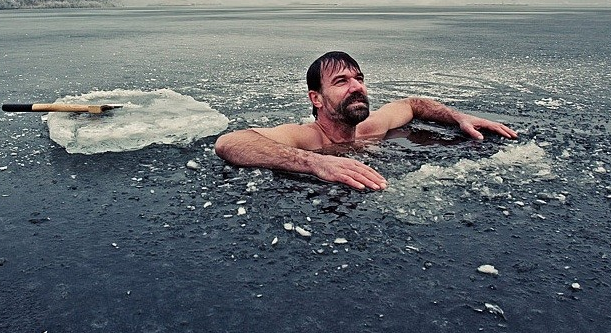 WIM HOF The Iceman demonstrates his breathing technique